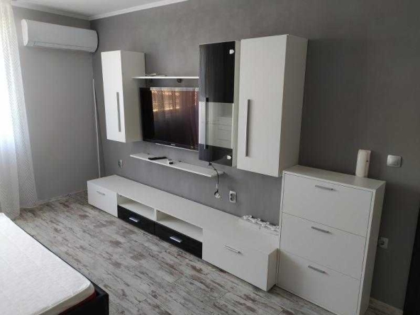Едностаен апартамент в София, Лозенец - 65 кв.м за 1508 €/кв.м - Снимка #1