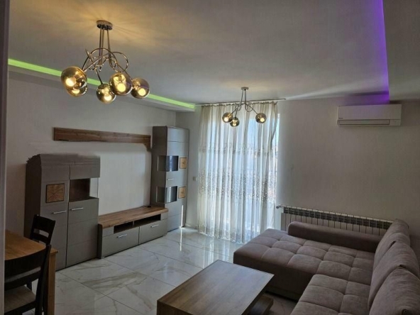 Дава се под наем Двустаен апартамент в София, Дървеница - 65 кв.м за 715 € - Снимка #1