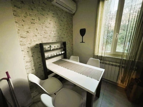 Дава се под наем Етаж от къща в София, Горна баня - 90 кв.м за 600 € - Снимка #1