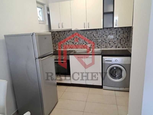 Дава се под наем Тристаен апартамент в Варна, Чайка - 77 кв.м за 561 € - Снимка #1