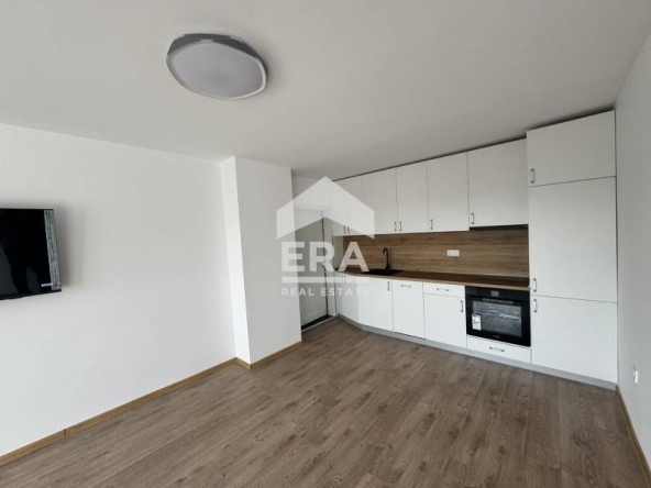 Тристаен апартамент в Варна, Младост 1 - 61 кв.м за 2509 €/кв.м - Снимка #1