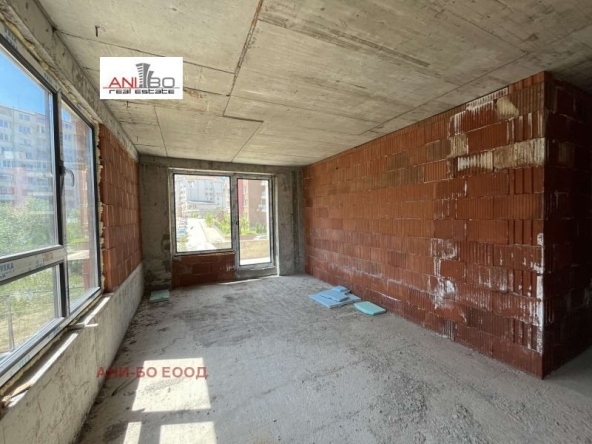 Тристаен апартамент в София, Малинова долина - 85 кв.м за 2400 €/кв.м - Снимка #1