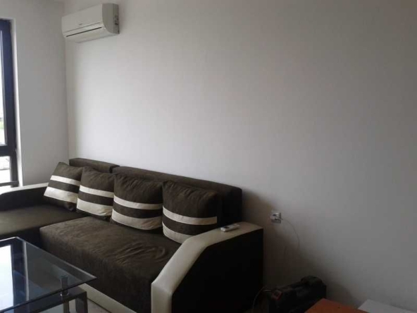 Дава се под наем Двустаен апартамент в Пловдив, Тракия - 65 кв.м за 255 € - Снимка #1