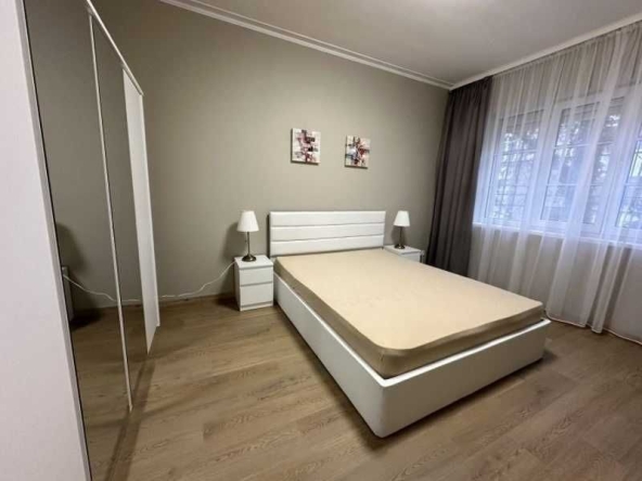 Дава се под наем Двустаен апартамент в София, Бъкстон - 64 кв.м за 525 € - Снимка #1