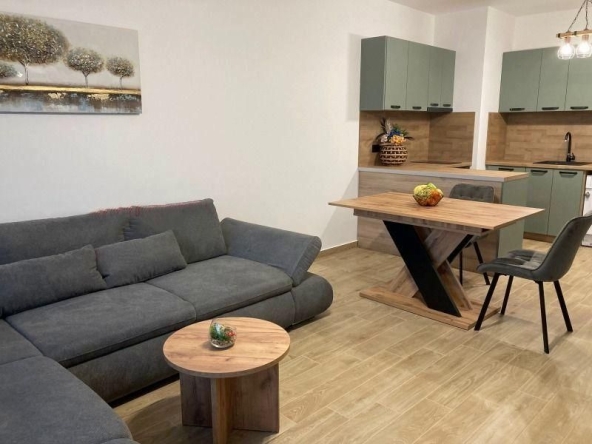 Дава се под наем Двустаен апартамент в София, Младост 4 - 68 кв.м за 745 € - Снимка #1