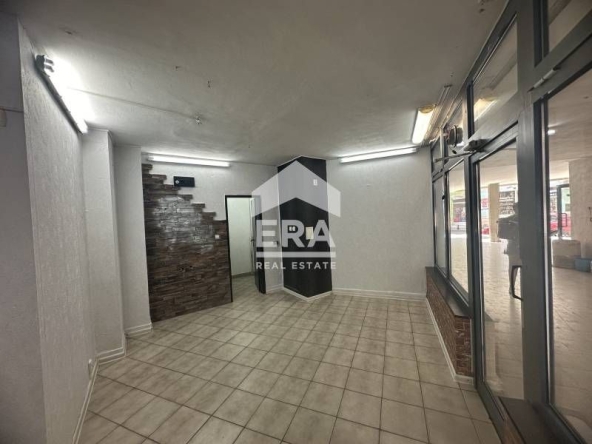 Дава се под наем Офис в Русе, Център - 30 кв.м за 200 € - Снимка #1