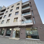 Двустаен апартамент в Силистра, Център - 164 кв.м за 1098 €/кв.м - Снимка #1