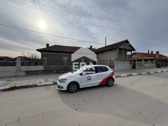 Къща в Главиница - 181 кв.м за 207 €/кв.м - Снимка #1