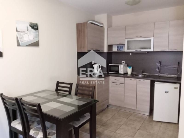 Дава се под наем Двустаен апартамент в Поморие - 58 кв.м за 357 € - Снимка #1