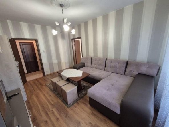 Дава се под наем Четиристаен апартамент в София, Свобода - 93 кв.м за 698.19 € - Снимка #1