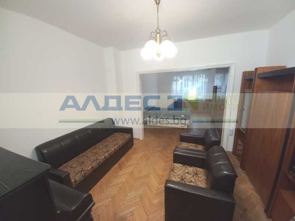 Дава се под наем Двустаен апартамент в София, Център - 66 кв.м за 518.67 € - Снимка #1