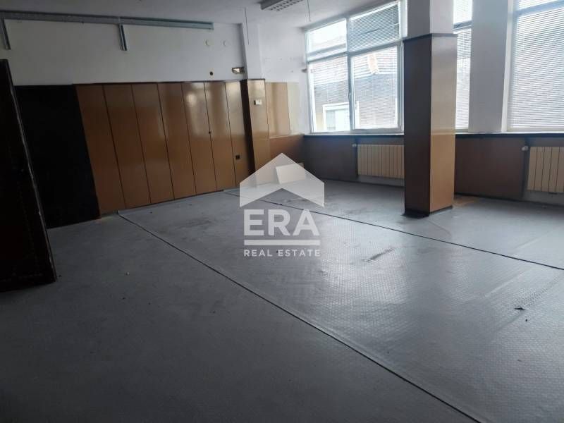 Дава се под наем Офис в Димитровград - 60 кв.м за 348.84 € - Снимка #1