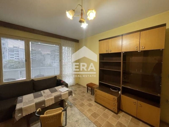 Двустаен апартамент в Варна, Възраждане 1 - 49 кв.м за 1187 €/кв.м - Снимка #1