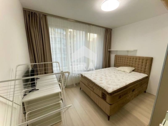 Дава се под наем Тристаен апартамент в София, Стрелбище - 100 кв.м за 897.6 € - Снимка #1