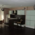 Дава се под наем Тристаен апартамент в София, Витоша - 150 кв.м за 946.56 € - Снимка #1