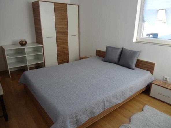 Дава се под наем Тристаен апартамент в София, Младост 4 - 86 кв.м за 498.27 € - Снимка #1