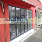 Дава се под наем Магазин в София, Център - 15 кв.м за 348.84 € - Снимка #1