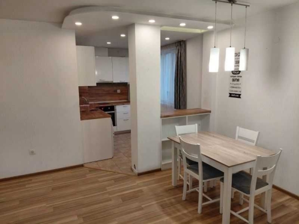 Дава се под наем Тристаен апартамент в София, Редута - 92 кв.м за 747.66 € - Снимка #1