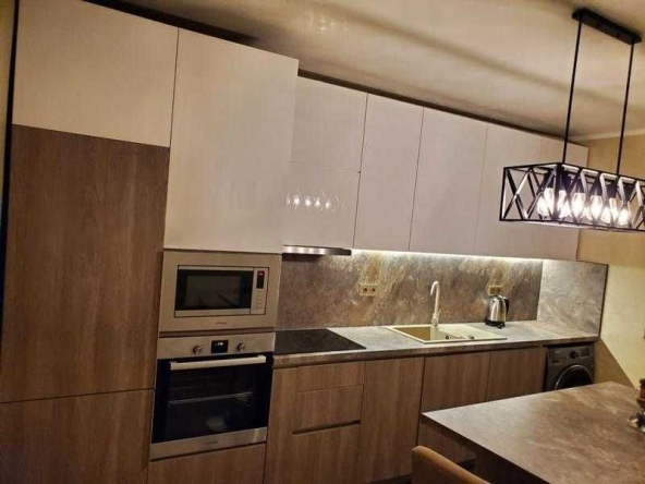 Дава се под наем Тристаен апартамент в София, Овча купел - 94 кв.м за 468.69 € - Снимка #1