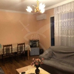 Дава се под наем Тристаен апартамент в Пловдив, Кършияка - 100 кв.м за 518.67 € - Снимка #1