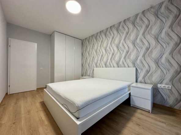 Дава се под наем Двустаен апартамент в София, Младост 4 - 65 кв.м за 797.64 € - Снимка #1