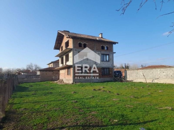 Къща в с. Щърково, Област Пазарджик - 219 кв.м за 117 €/кв.м - Снимка #1