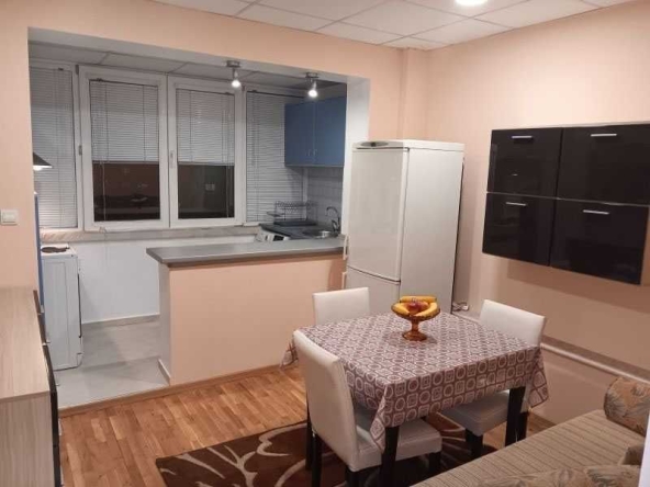 Дава се под наем Двустаен апартамент в София, Дружба 1 - 55 кв.м за 598.23 € - Снимка #1