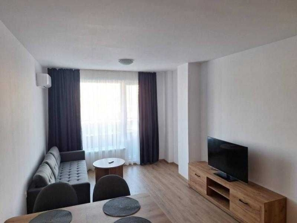 Дава се под наем Двустаен апартамент в Бургас, Център - 65 кв.м за 498.27 € - Снимка #1