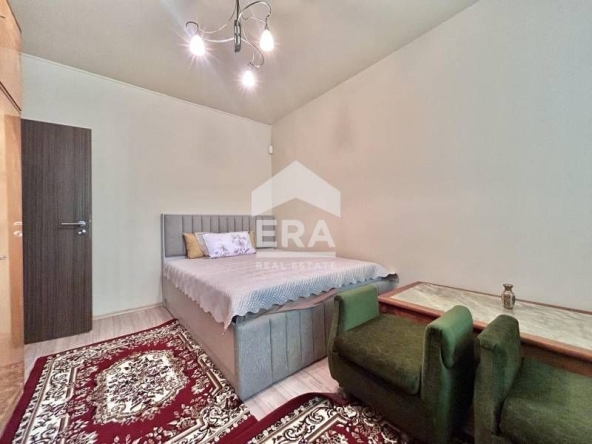 Дава се под наем Двустаен апартамент в София, Иван Вазов - 60 кв.м за 598.23 € - Снимка #1