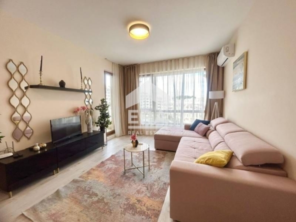 Дава се под наем Двустаен апартамент в Варна, Аспарухово - 70 кв.м за 598.23 € - Снимка #1