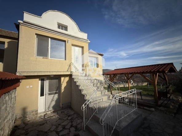 Къща в Варна, Виница - 122 кв.м за 1150 €/кв.м - Снимка #1