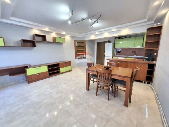 Тристаен апартамент в Варна, Център - 110 кв.м за 1298 €/кв.м - Снимка #1