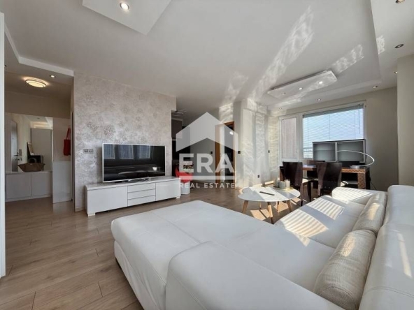 Дава се под наем Двустаен апартамент в София, Иван Вазов - 70 кв.м за 1196.97 € - Снимка #1