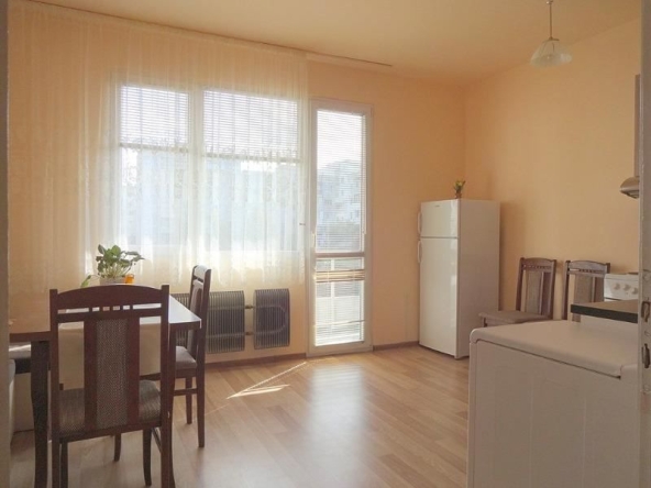 Дава се под наем Двустаен апартамент в Варна, Младост 1 - 55 кв.м за 383.52 € - Снимка #1