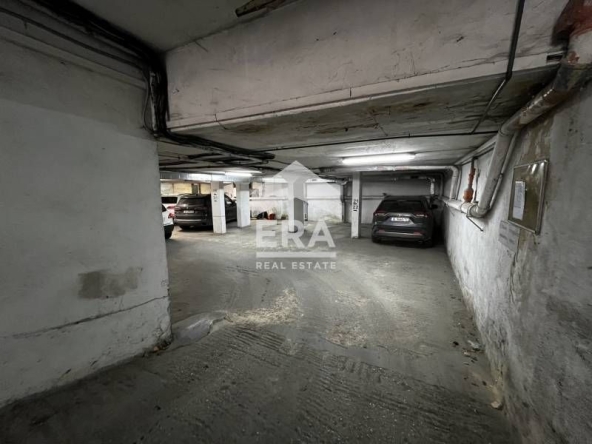 Дава се под наем Гараж / Паркомясто в Варна, Окръжна болница - 20 кв.м за 109.65 € - Снимка #1