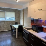 Дава се под наем Многостаен апартамент в Бургас, Лазур - 120 кв.м за 816 € - Снимка #1