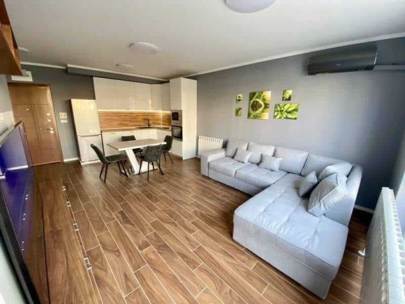 Дава се под наем Двустаен апартамент в София, Витоша - 62 кв.м за 510 € - Снимка #1