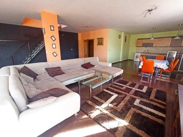 Дава се под наем Четиристаен апартамент в София, Младост 3 - 333 кв.м за 1100 € - Снимка #1