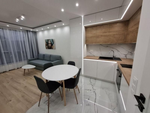 Дава се под наем Двустаен апартамент в София, Младост 4 - 70 кв.м за 746.64 € - Снимка #1