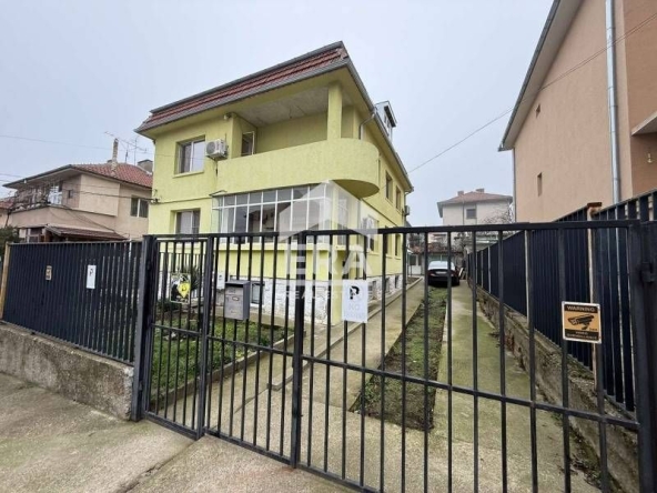 Етаж от къща в Русе, Дружба 2 - 106 кв.м за 794 €/кв.м - Снимка #1