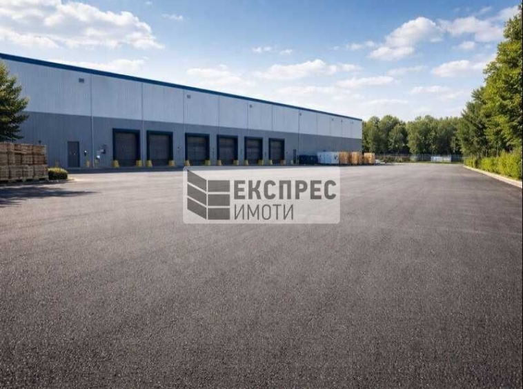 Дава се под наем Гараж / Паркомясто в Варна, Западна промишлена зона - 500 кв.м за 1196.97 € - Снимка #1