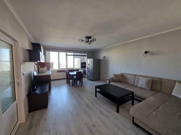 Дава се под наем Тристаен апартамент в София, Люлин 7 - 74 кв.м за 746.64 € - Снимка #1