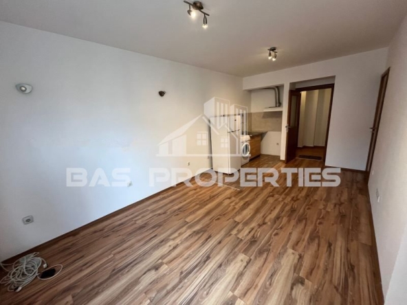 Тристаен апартамент в София, Център - 62 кв.м за 1933 €/кв.м - Снимка #1
