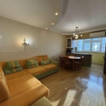 Дава се под наем Тристаен апартамент в София, Младост 1А - 68 кв.м за 697.17 € - Снимка #1