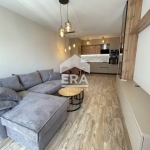 Двустаен апартамент в Варна, Център - 60 кв.м за 6 €/кв.м - Снимка #1