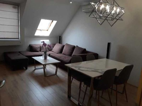 Дава се под наем Двустаен апартамент в София, Младост 2 - 80 кв.м за 398.82 € - Снимка #1