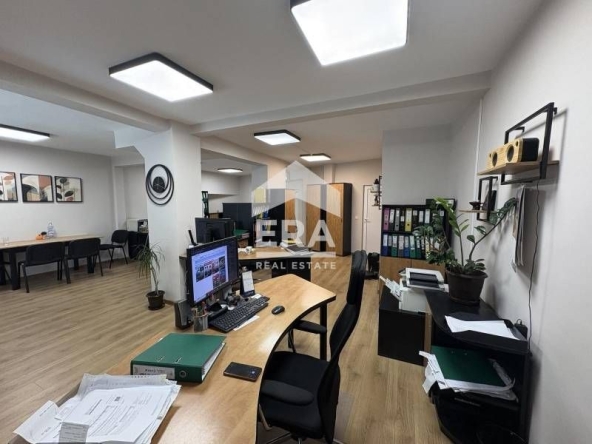 Дава се под наем Магазин в Варна, ЖП Гара - 86 кв.м за 698.19 € - Снимка #1