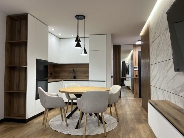 Дава се под наем Двустаен апартамент в София, Кръстова вада - 72 кв.м за 1196.97 € - Снимка #1