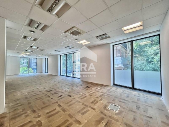 Дава се под наем Офис в София, Център - 170 кв.м за 2550 € - Снимка #1