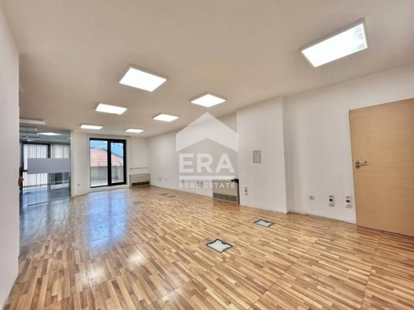 Дава се под наем Офис в София, Хладилника - 156 кв.м за 2184 € - Снимка #1